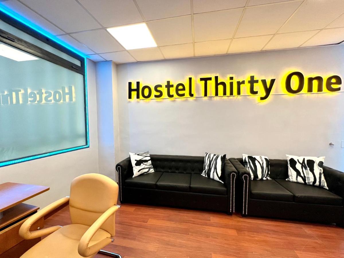 Hostel Thirty One Мадрид Экстерьер фото