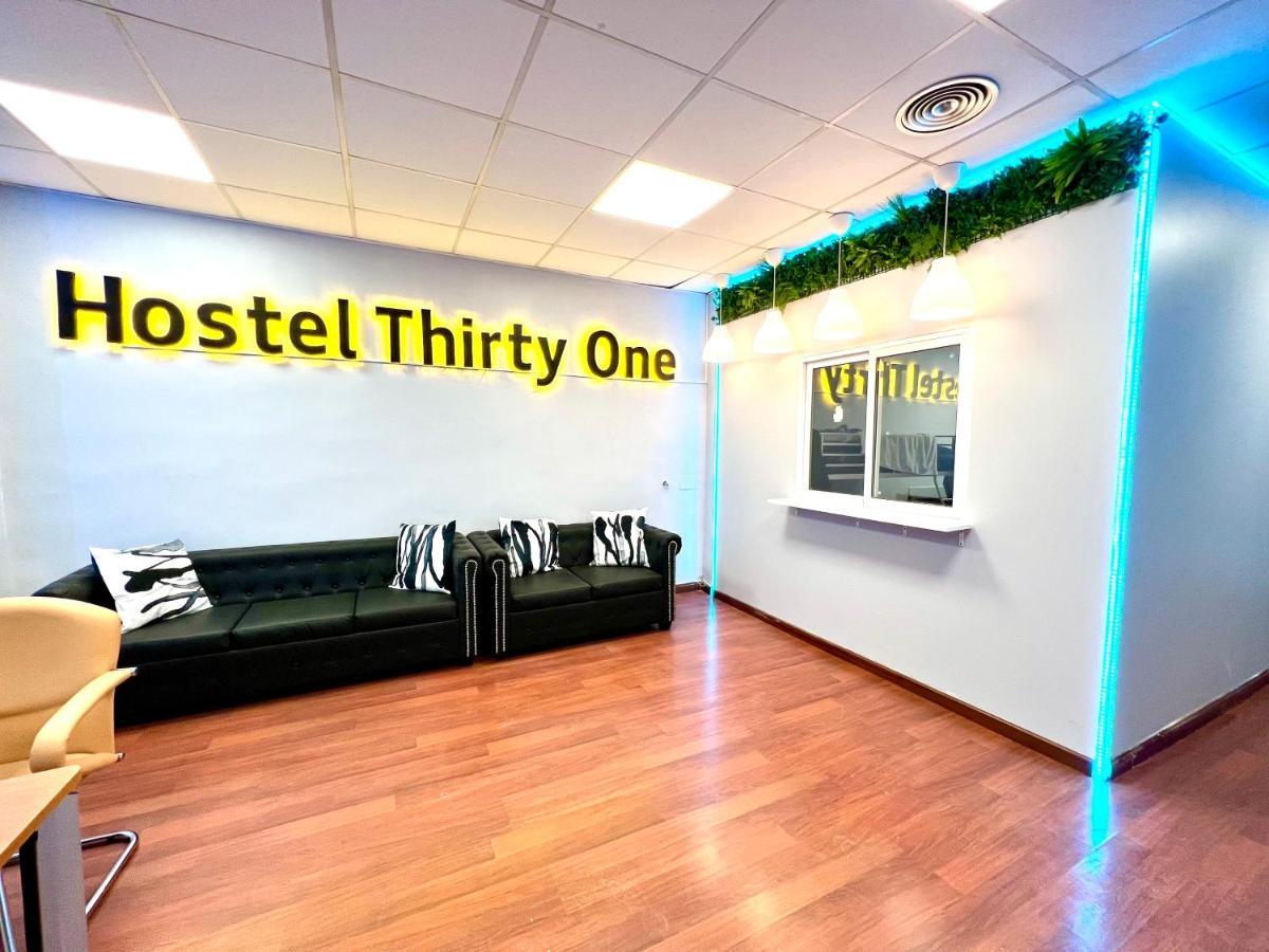 Hostel Thirty One Мадрид Экстерьер фото